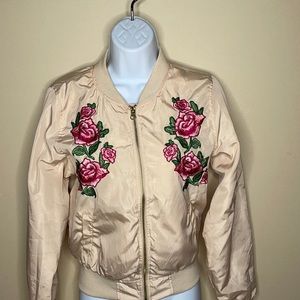 Small jacket with rose print